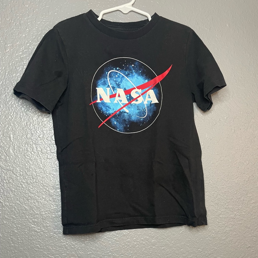 GAP black kids small NASA tee.